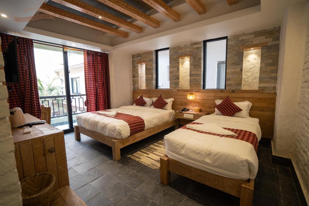 Hotel Mera Peak Private Limited Pokhara Buitenkant foto