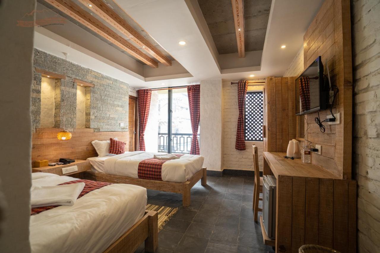 Hotel Mera Peak Private Limited Pokhara Buitenkant foto